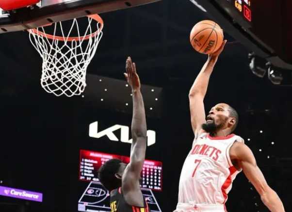 杜兰特生涯245场30+且真实命中率65%+，追平库里&仅次詹姆斯