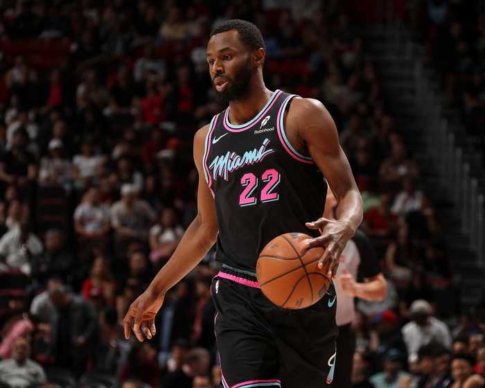 尽力了！维金斯18中9拿下26分5板2助1帽 末节独得11分