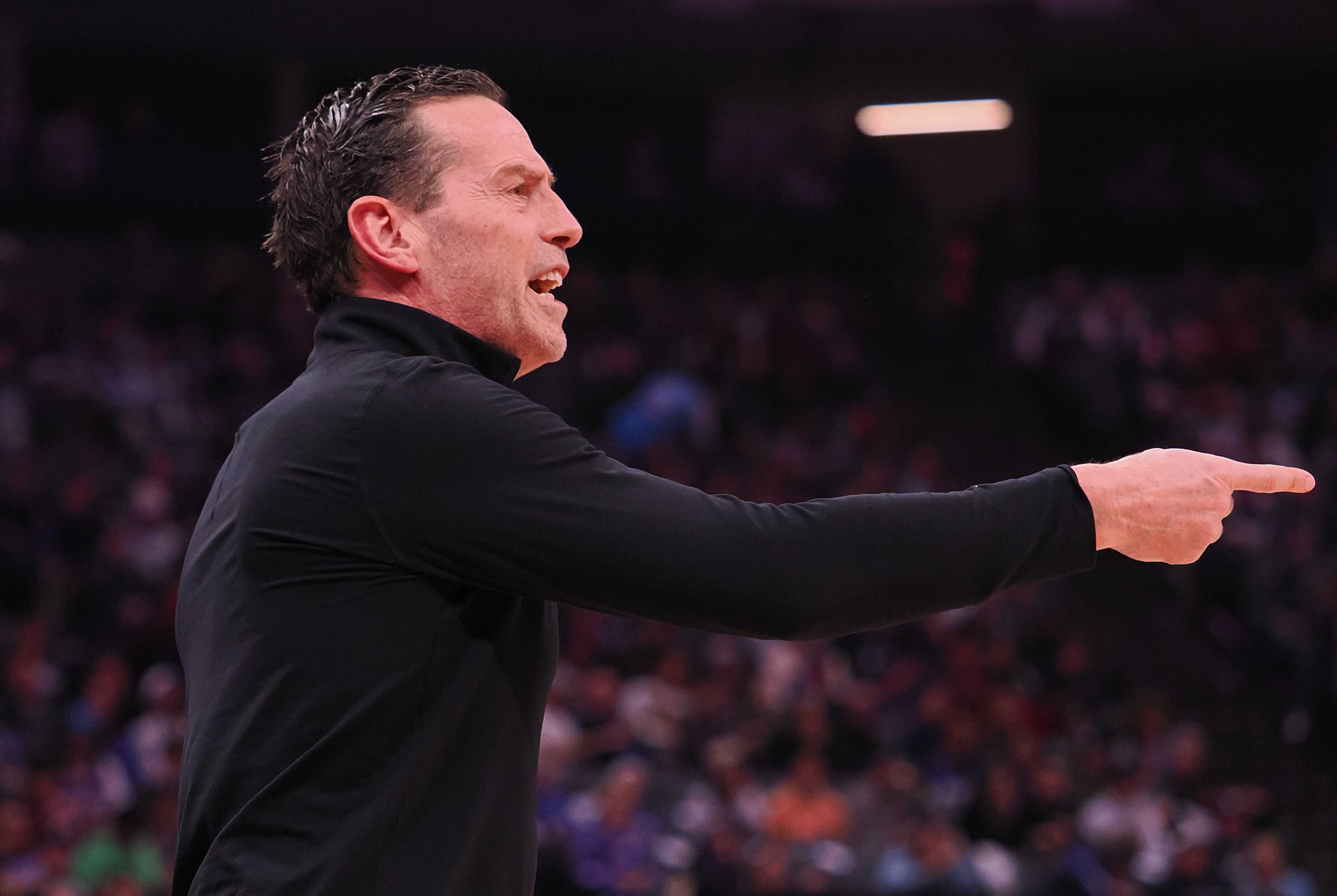 骑士为何惨败？哈登莫布里表现欠佳？教练防守战术出现问题？